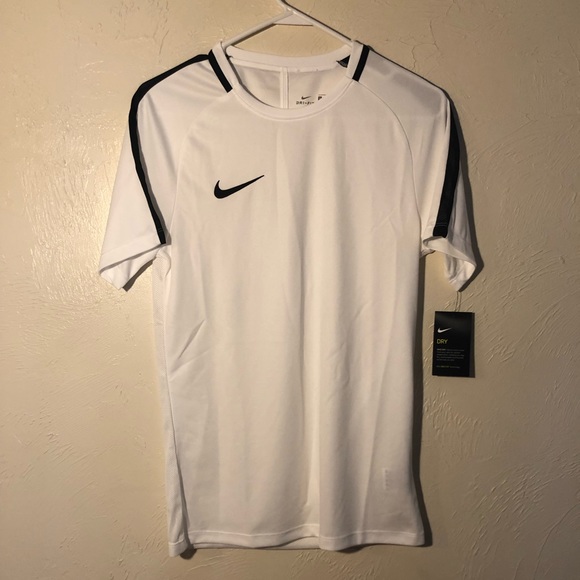 Nike Drifit White Shirt - Picture 2 of 5
